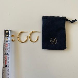 Mejuri Thin Croissant Dôme Hoops